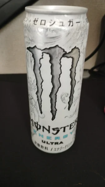モンスターエナジー ウルトラ(白)の写真